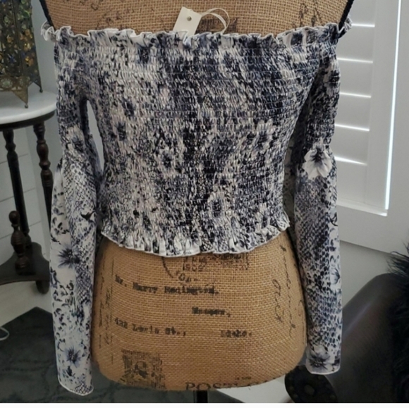 She + Sky Smocked Top - Picture 3 of 8